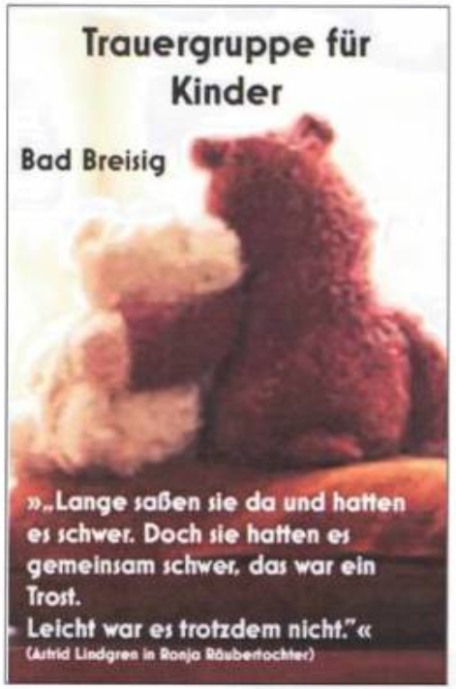 2 Teddybären, die sich in den Arm nehmen